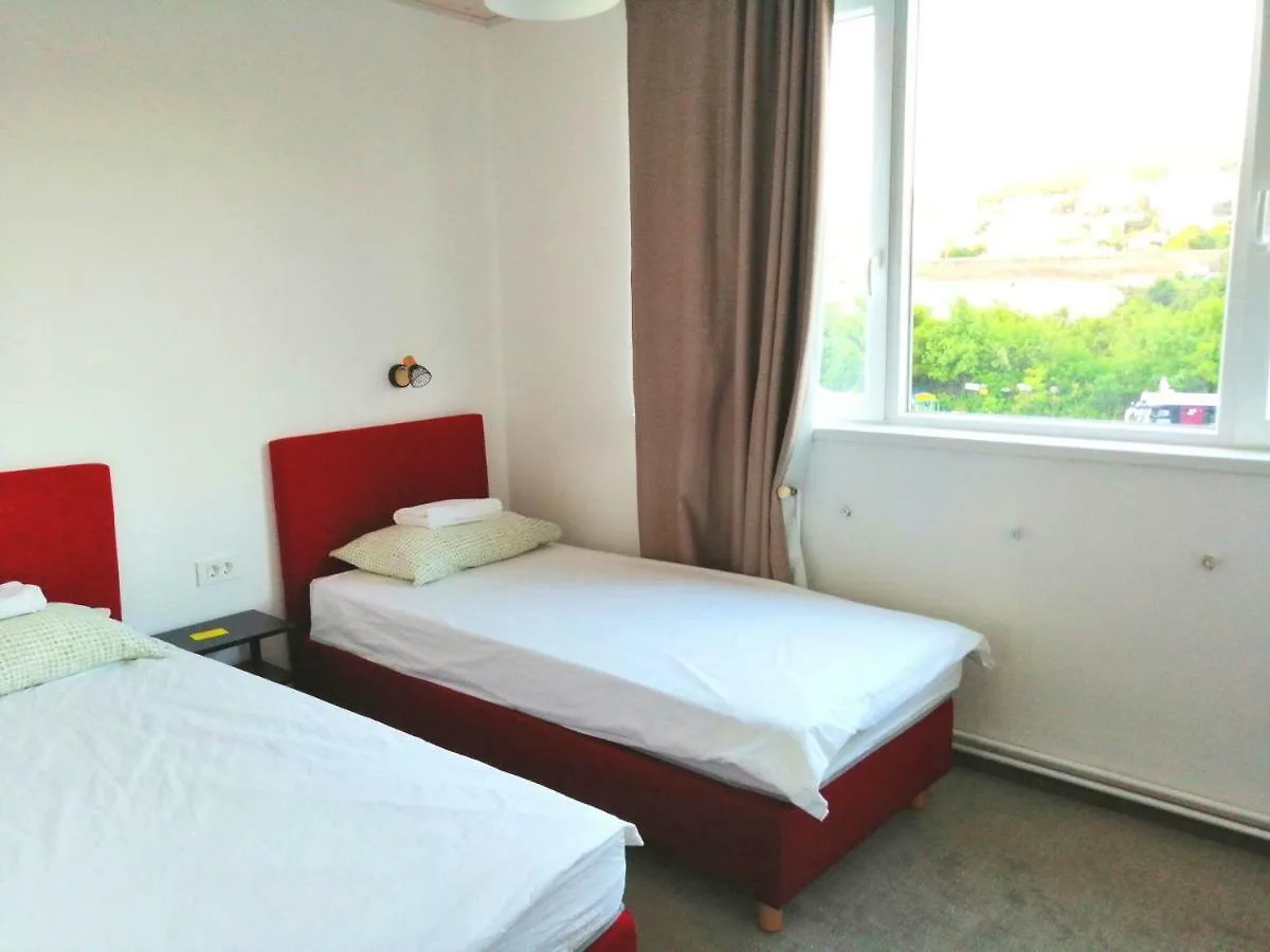 Hostel Dharma Rijeka 0*,