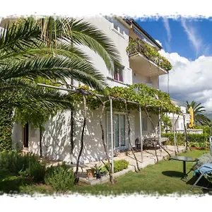Oktarin Hostel Kaštela